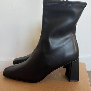 Steve Madden Black Harli Booties NEW